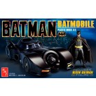 Batman 1989 Batmobile com figura de resina - 1/25